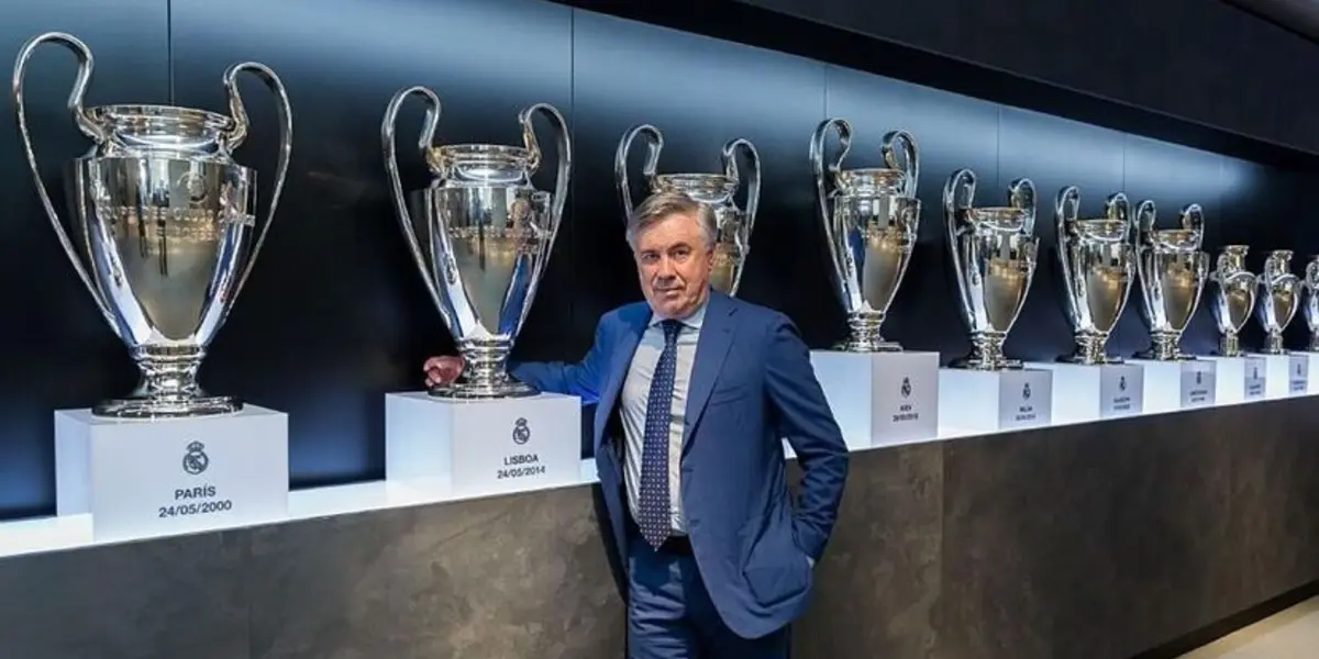 Ancelotti con las Champions del Real Madrid.