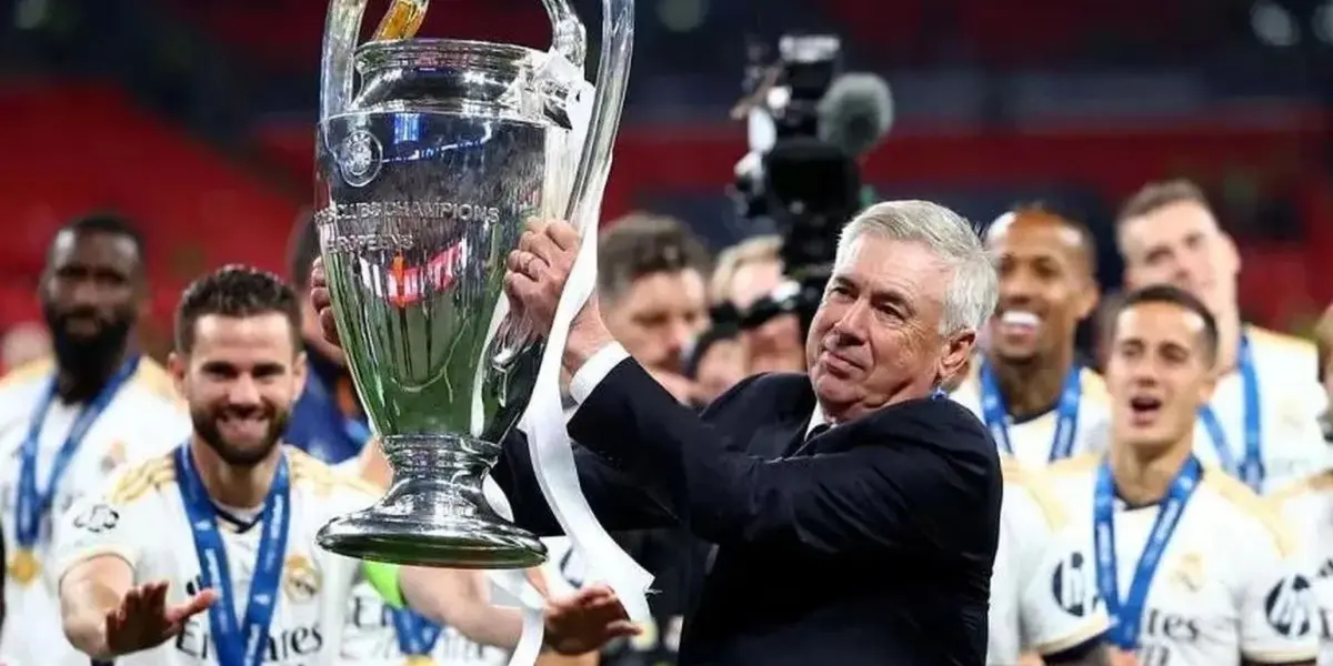 Ancelotti levantando la Champions.