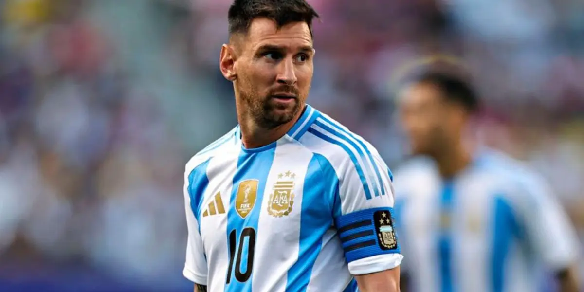 Messi con la camiseta de la Selección argentina.