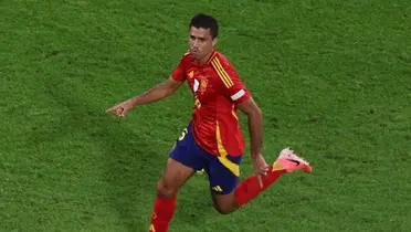 Rodri festeja su gol ante Georgia para el 1-1 de España. (Foto: EFE)