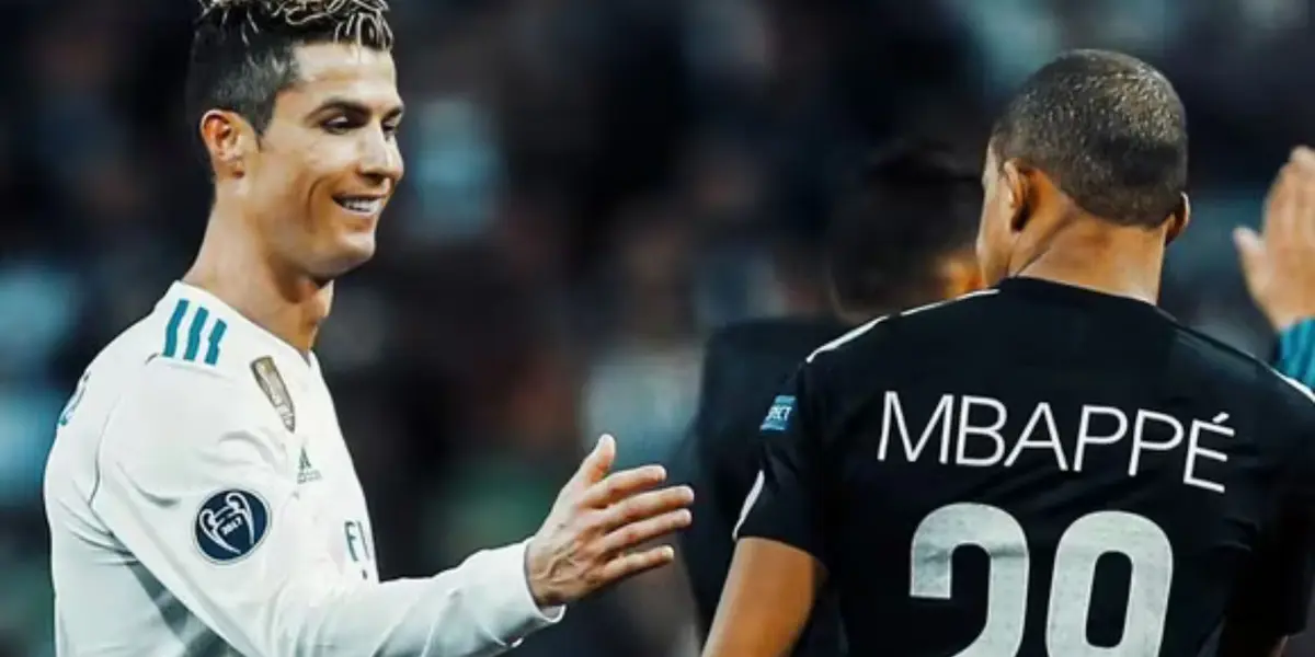Ronaldo y Mbappé saludándose.