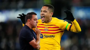 Con polémica, la roja a Vitor Roque que desató el enojo de Xavi en Barcelona
