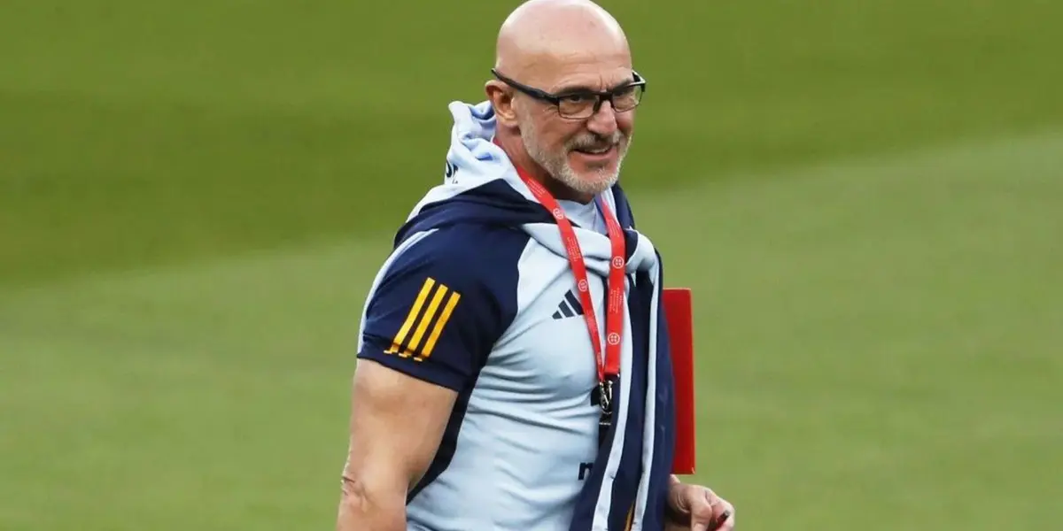 De La Fuente durante el entrenamiento de España.