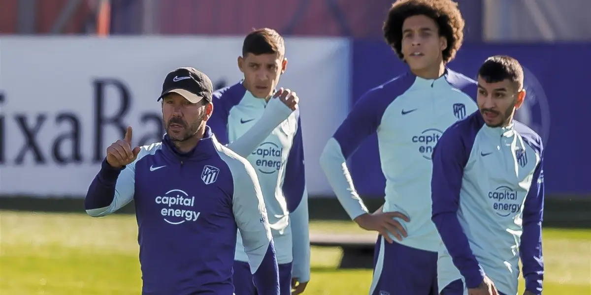 El Atlético de Madrid se entrenó hoy pensando en el partido del domingo frente a la Real Sociedad.