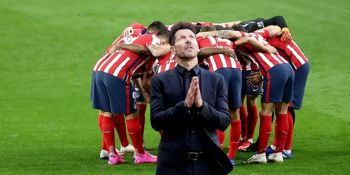 El entrenador del Atlético de Madrid ha sorprendido modificando el equipo.